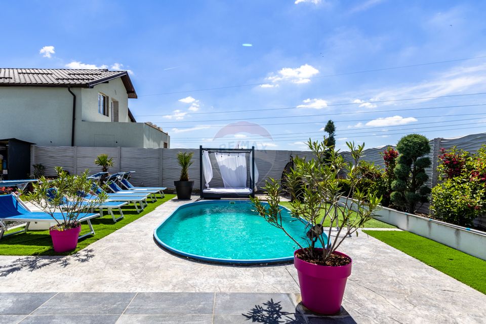 Vilă de lux cu piscina de închiriat