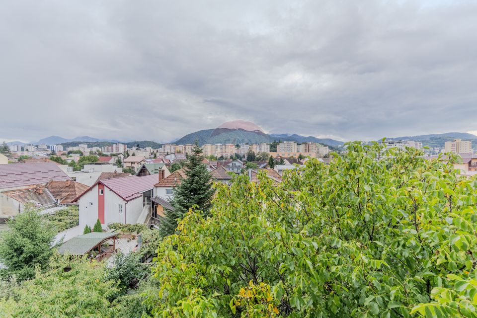 Cladire de 902 mp utili de vânzare, zona Grivitei - DN 13, COMISION 0