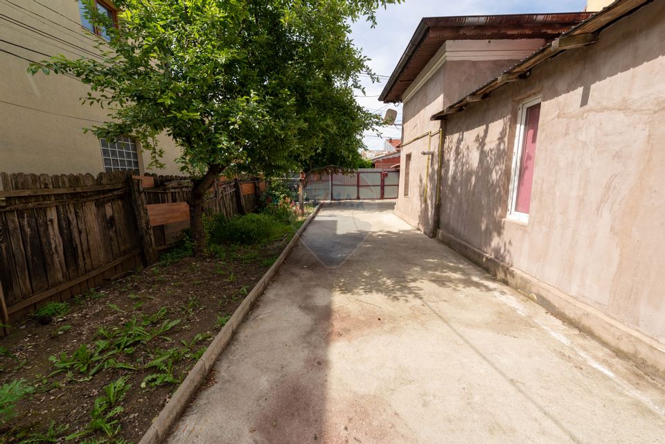 3-room house for sale Chitilei Triaj Road