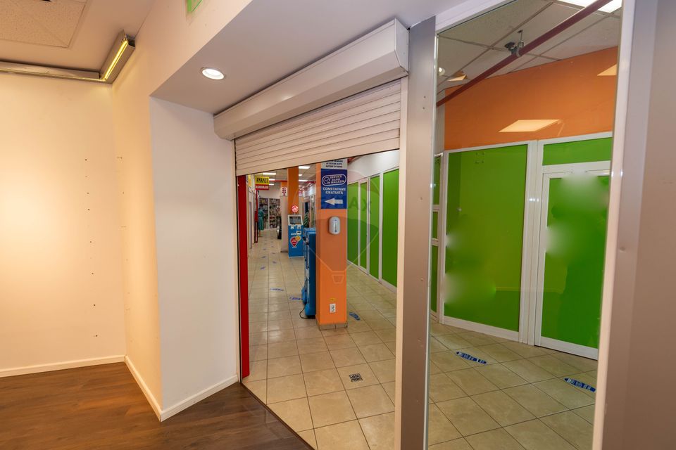 Spatiu comercial de inchiriat 33 mp Domino Plaza Bulevardul Lacul Tei