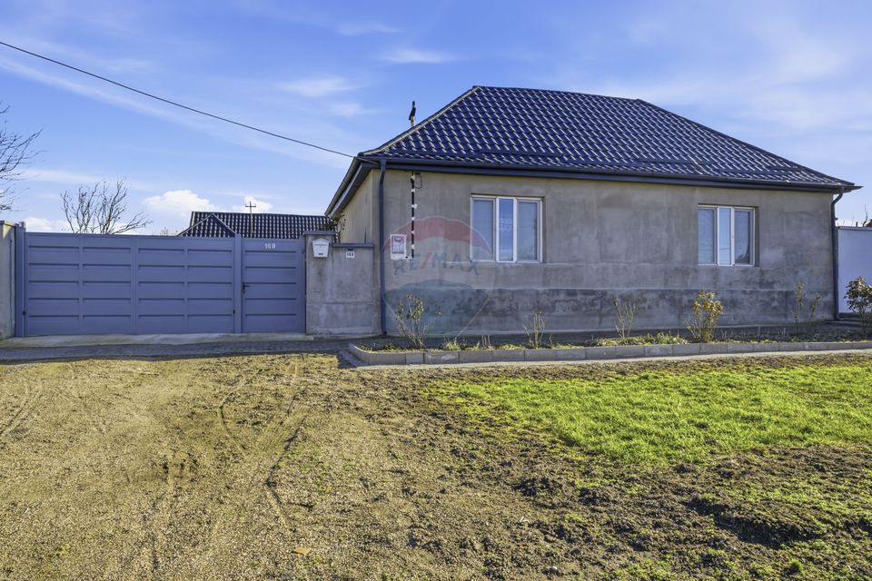 Casă renovată cu teren generos în Satu Mare,Secusigiu