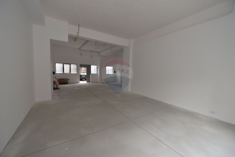 120sq.m Commercial Space for rent, Titulescu area