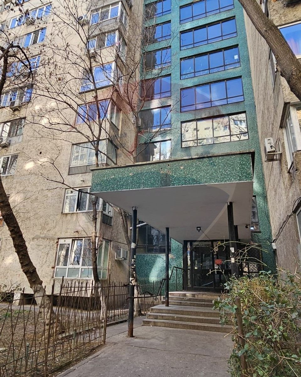 Garsoniera de vânzare în zona Vatra Luminoasa