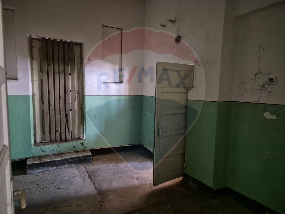 250.35sq.m Commercial Space for sale, Vest area