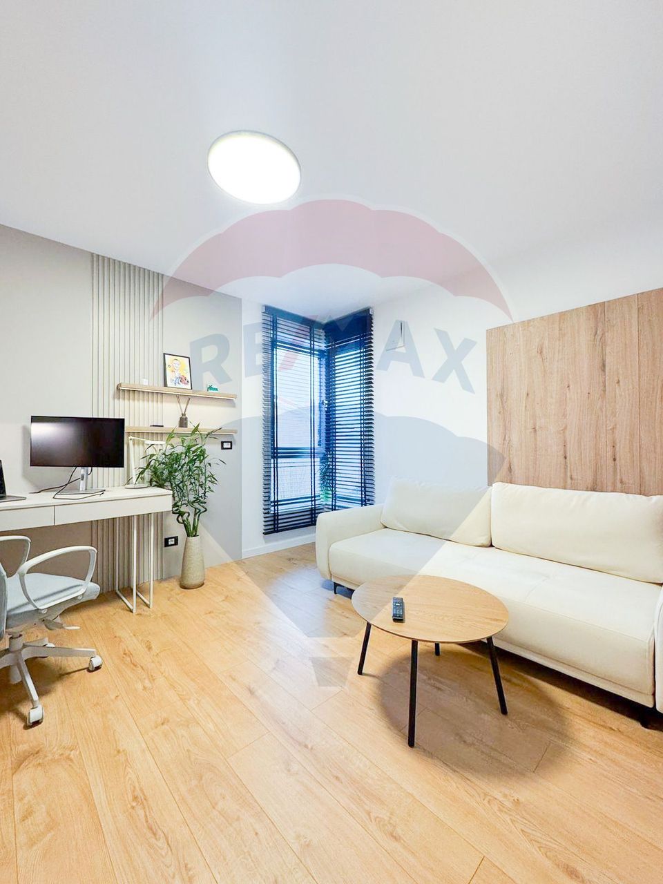 House / Villa for sale in Mogosoaia, shop, bus, utilities