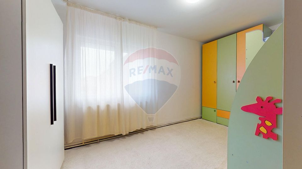 REZERVAT - Apartament 4 camere Astra