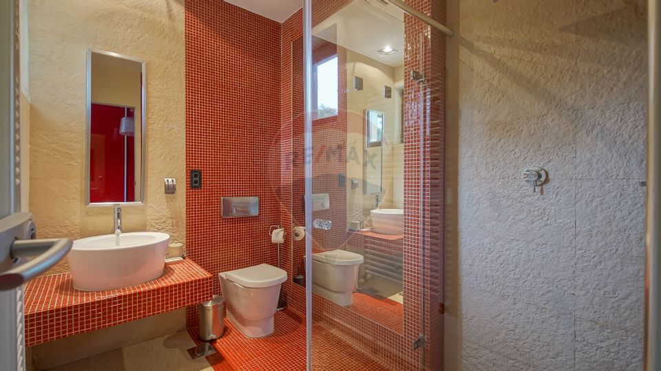 Proprietate de vânzare – Clădire premium pe drumul spre Poiana Brașov