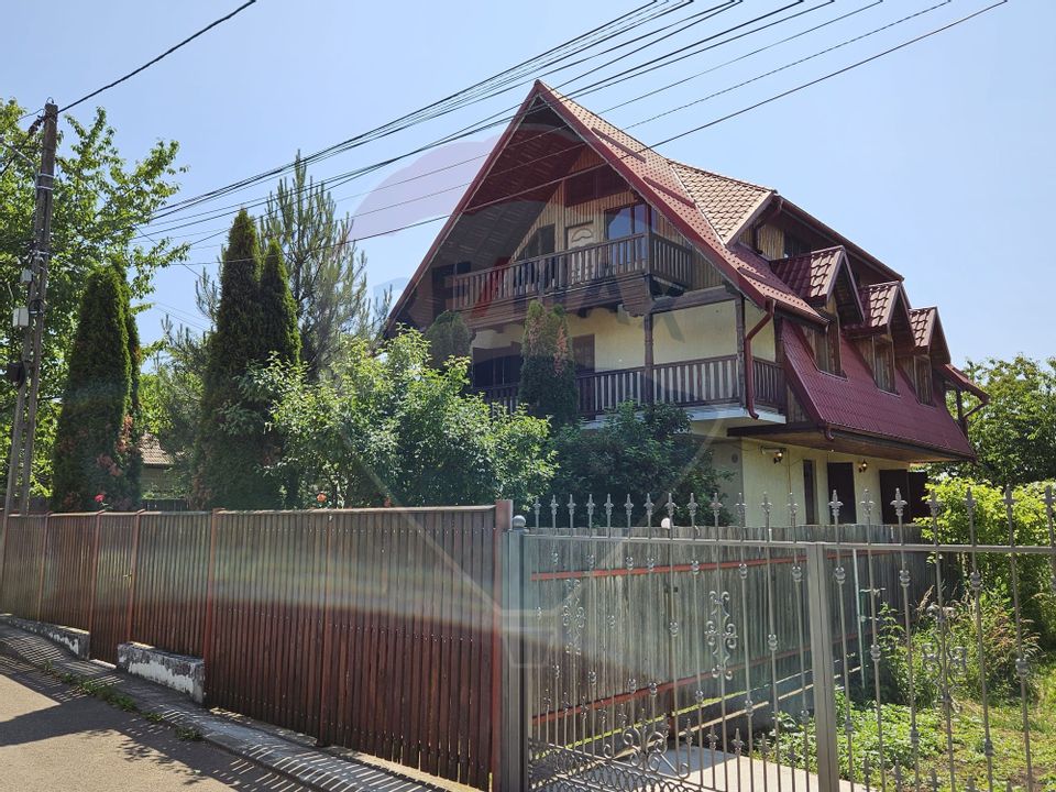 6 room House / Villa for sale