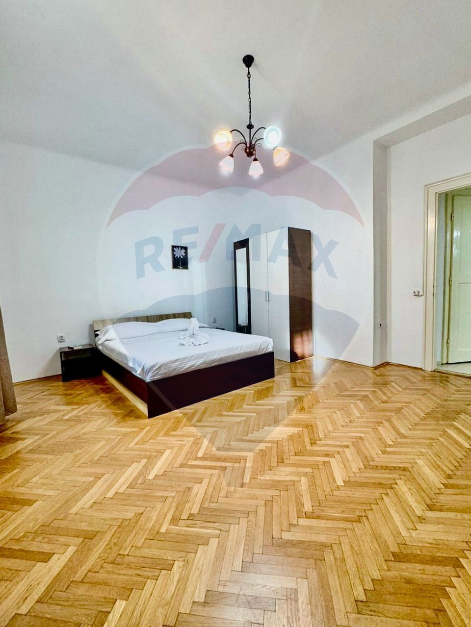 Apartament de inchiriat - 3 camere - Piata Mihai Viteazu