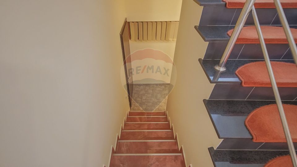 6 room House / Villa for sale
