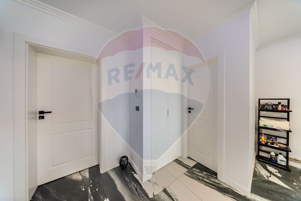 37sq.m Commercial Space for rent, Micalaca area