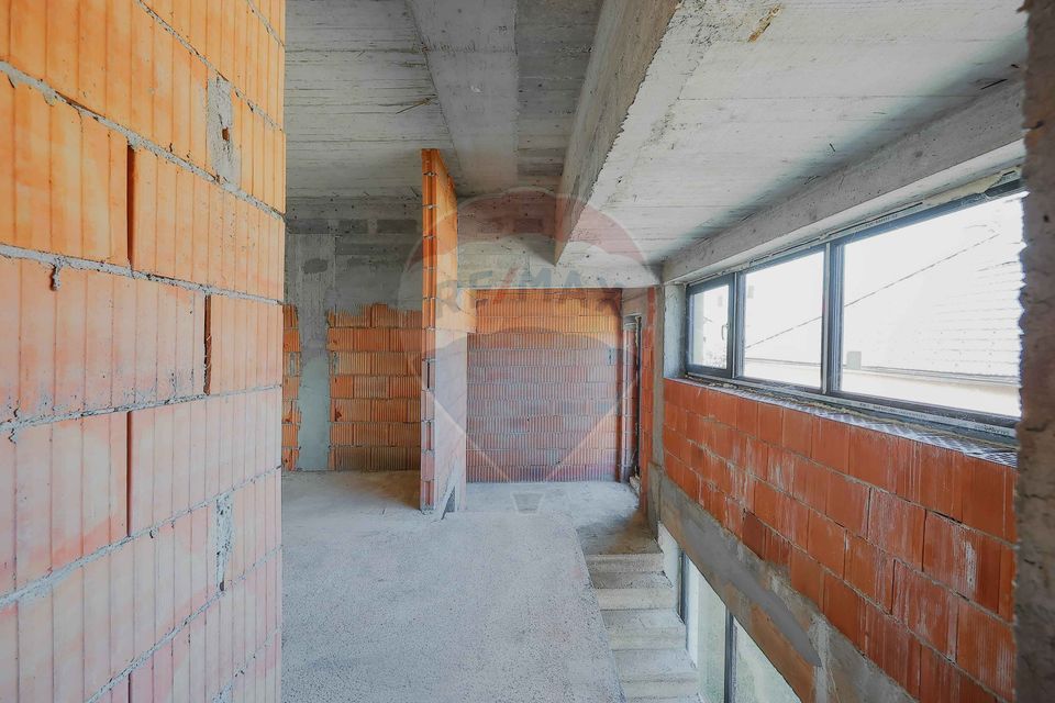 De vânzare, casă la roșu în zona centrală, Str. Emil Racoviță