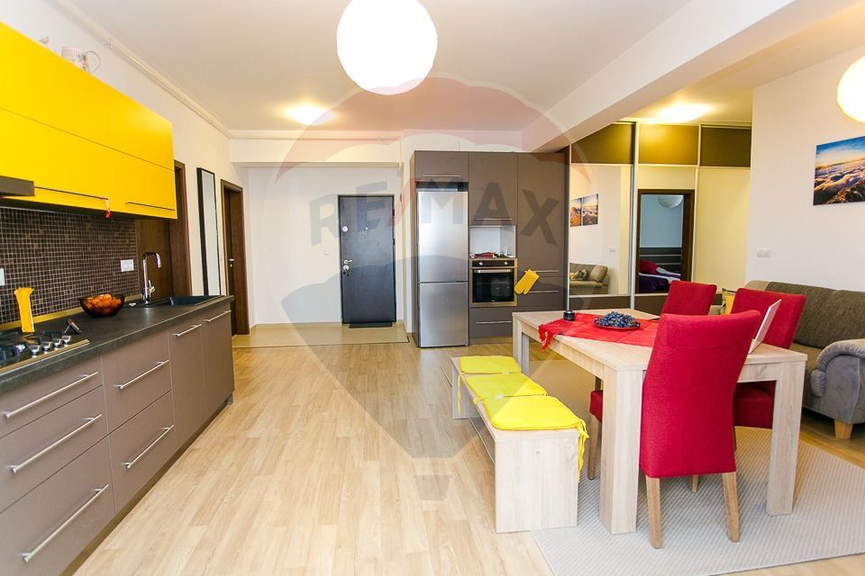 Apartament 3 camere - De vanzare in cartierul Zorilor cu boxa si garaj