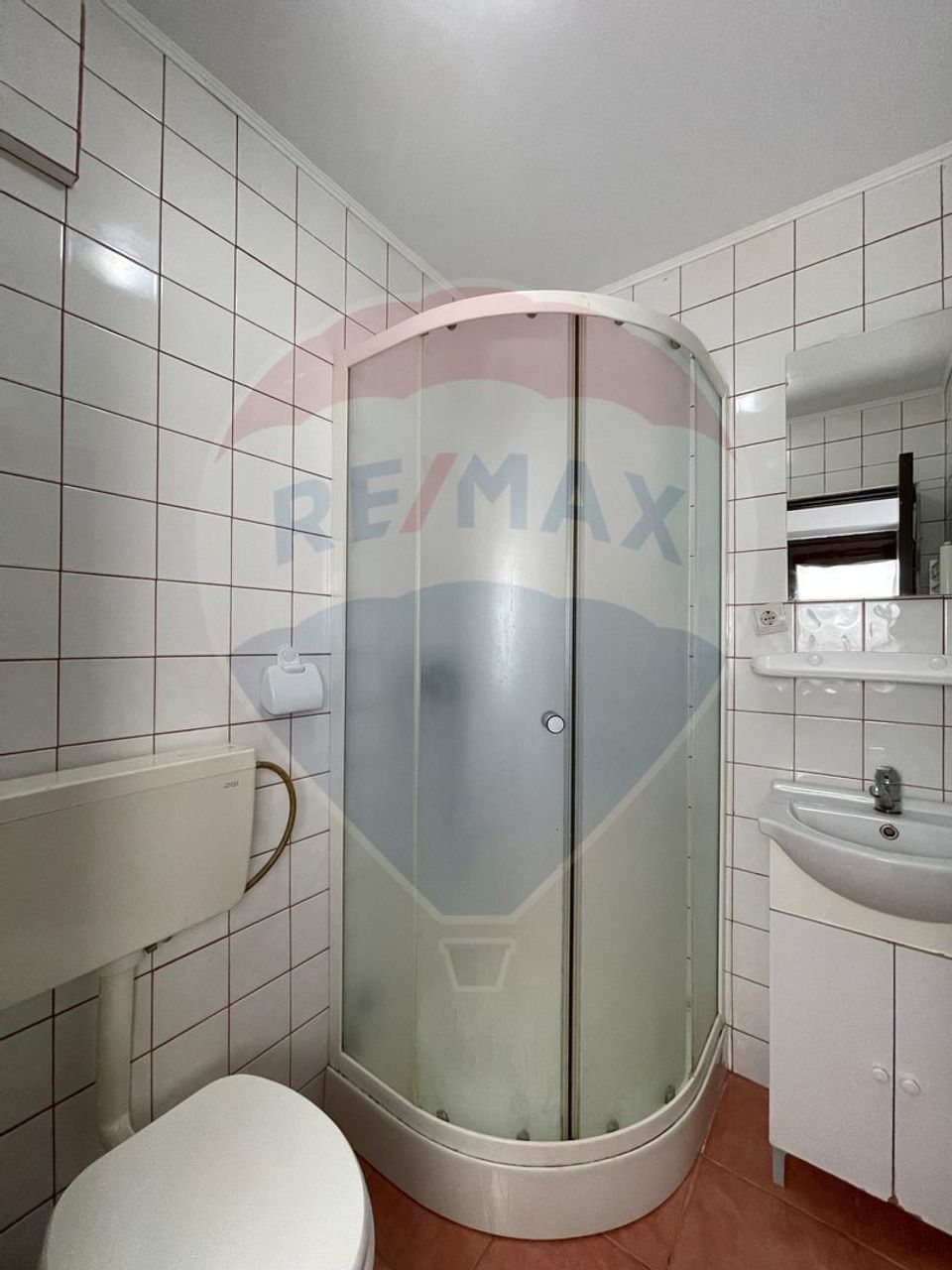 Apartament cu 2 camere de vânzare în zona Lipovei