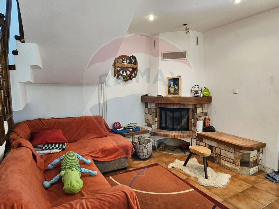 6 room House / Villa for sale