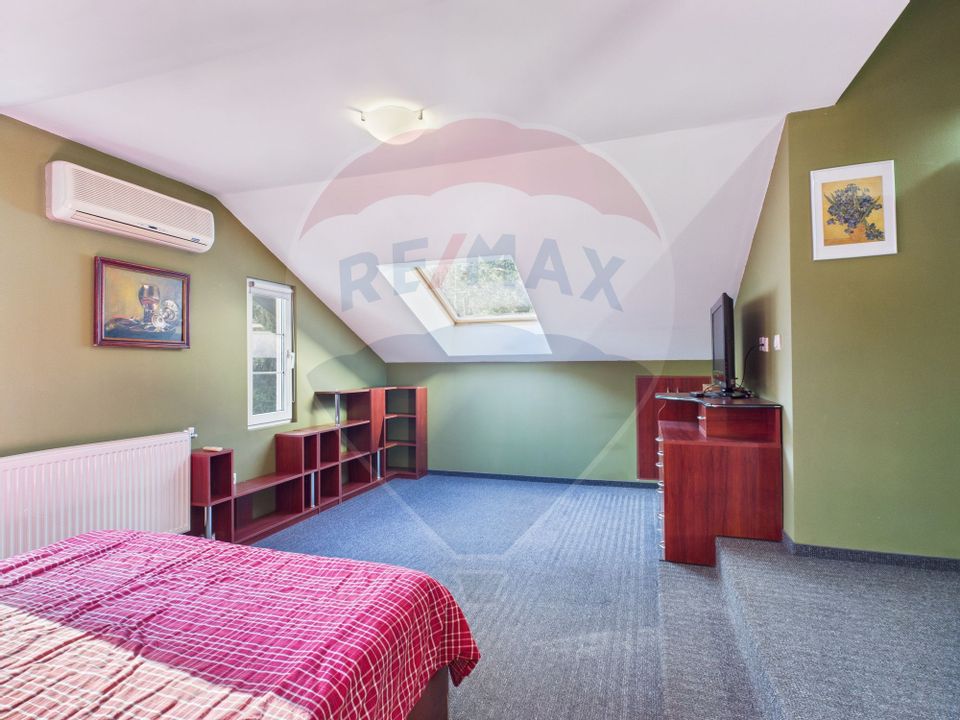 De vanzare | Vila in Paradisul Verde cu gradina si padure proprie |