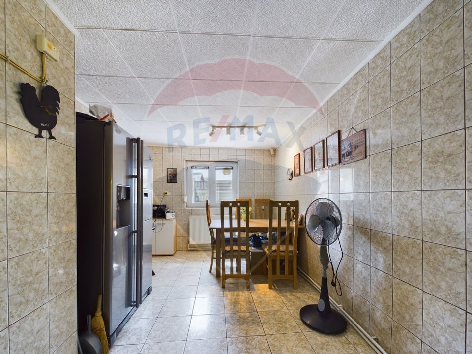 4 room House / Villa for sale, Sud area