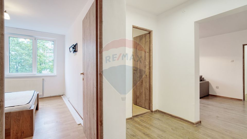 Apartament cu 3 camere de închiriat B-dul Victoriei