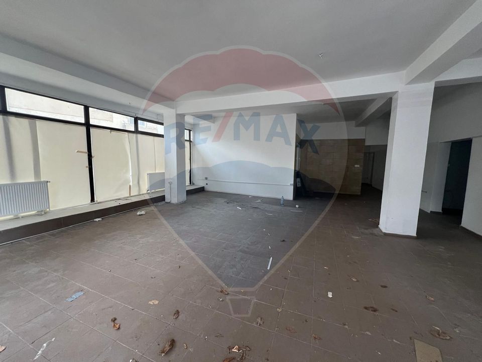 200sq.m Commercial Space for rent, Brailei area