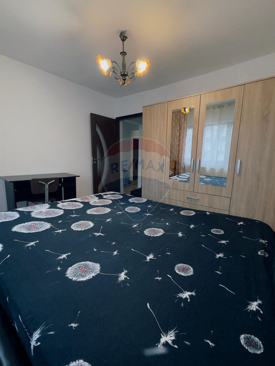 4 decomandate, 1 Mai, parter, bilateral, 75mp