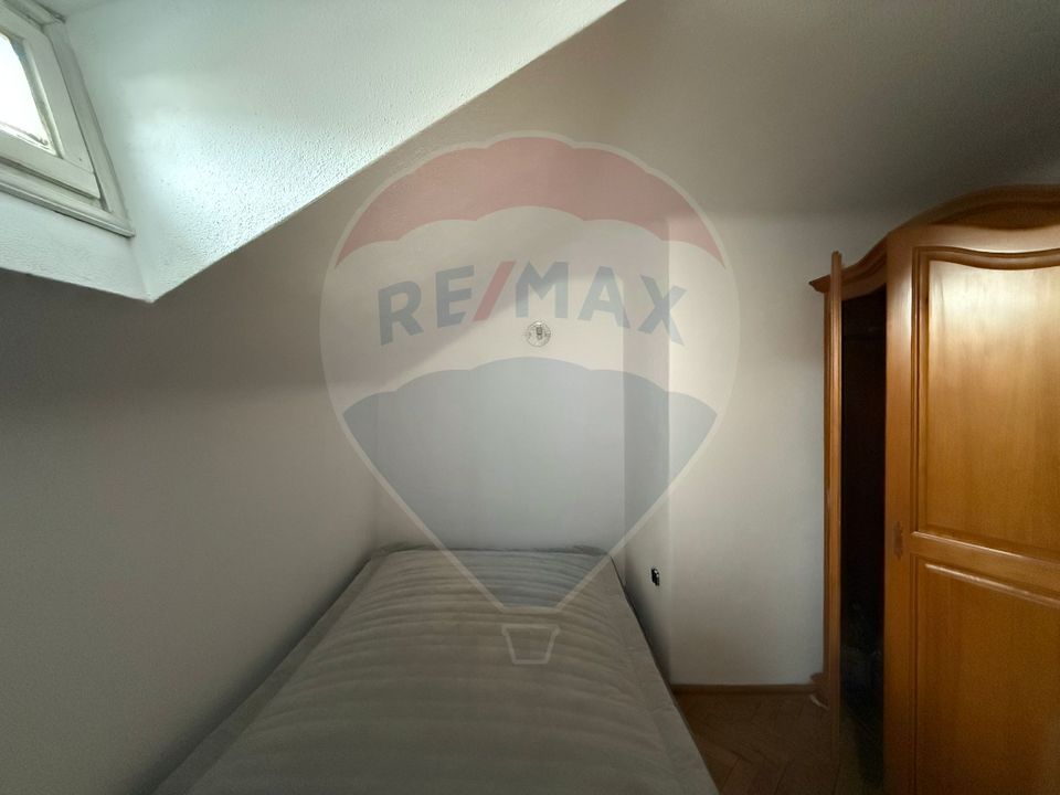 6 room House / Villa for sale