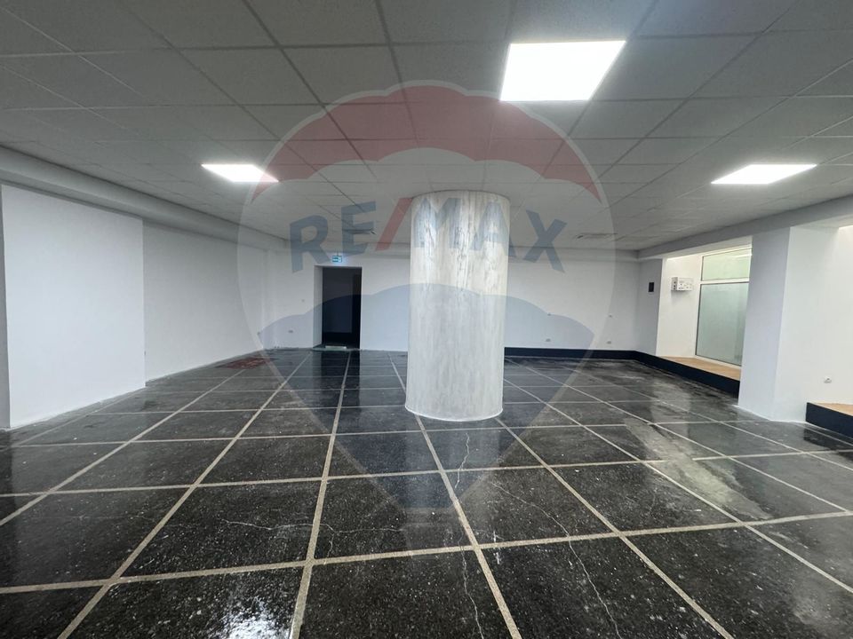 156.7sq.m Commercial Space for rent, Piata Centrala area
