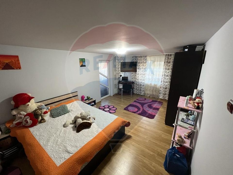 4 room House / Villa for sale