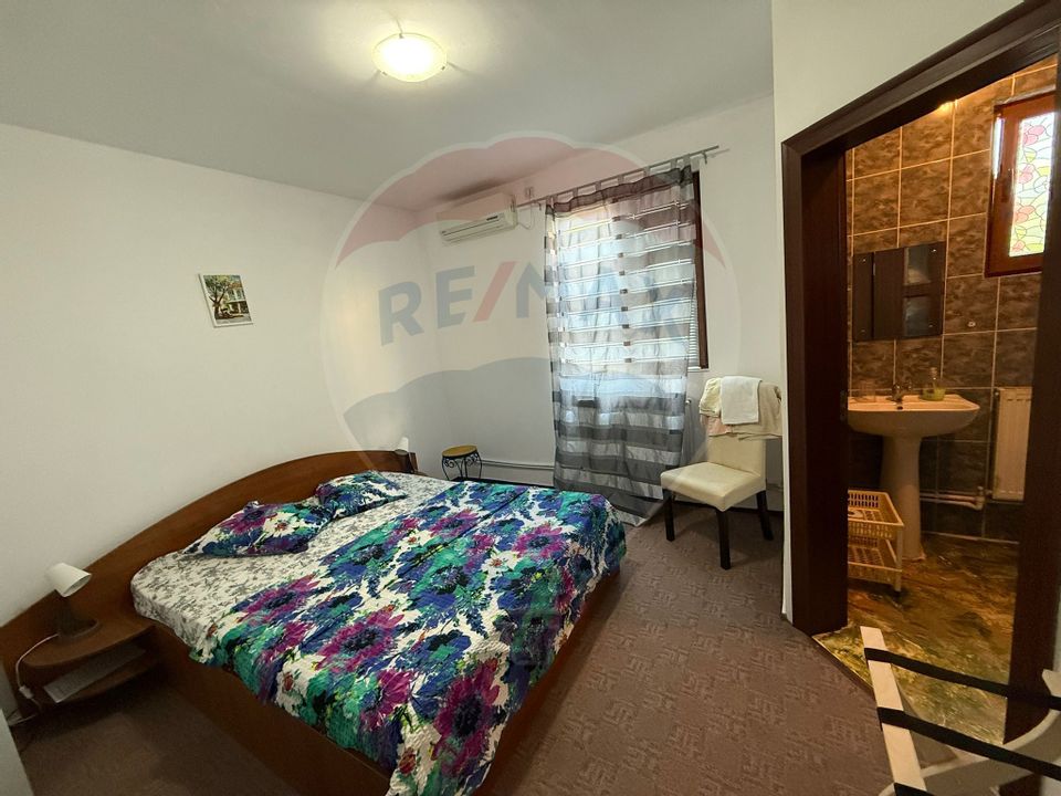 Pensiune cu 23 camere de vânzare in Mamaia Sat