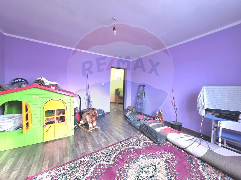 4 room House / Villa for sale, Sud area