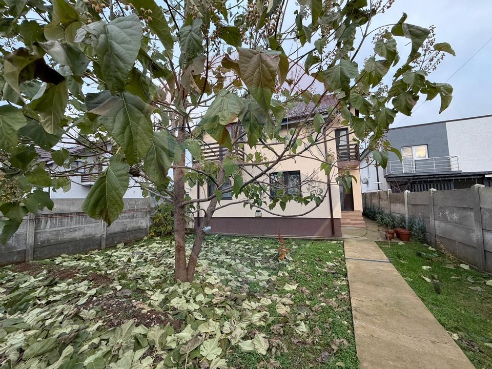 4 room House / Villa for sale, Bariera Valcii area