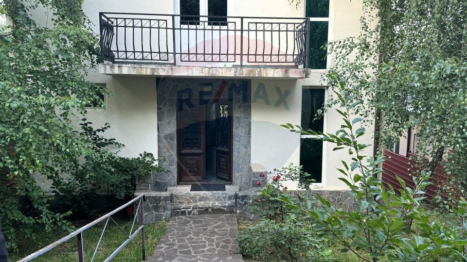 9 room House / Villa for sale, Exterior Sud area