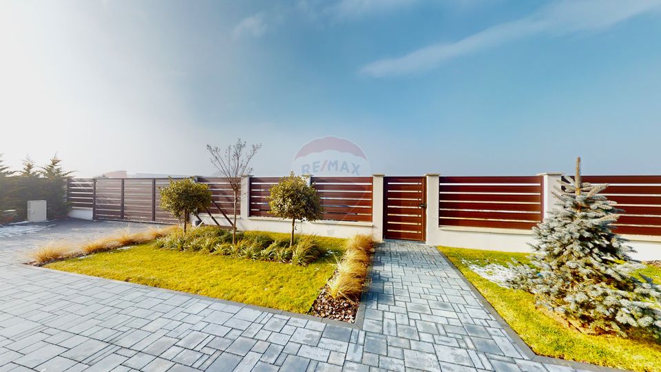 Eficiență Energetică A+ | Cristian | Finisaje Premium | Curte Modernă