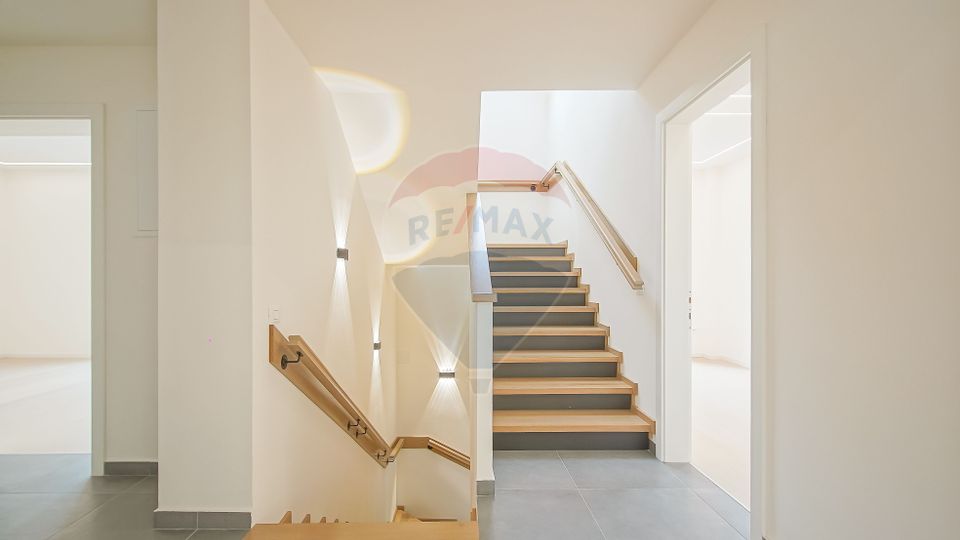 Armonie între tradiție și modernitate – Vilă contemporană în Brasov