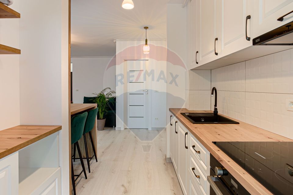 Apartament modern 3 camere, cu parcare, de închiriat la Adora Park