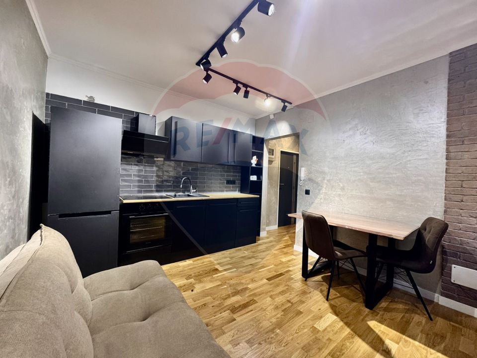 Apartament cu 2 camere de vânzare Ultracentral