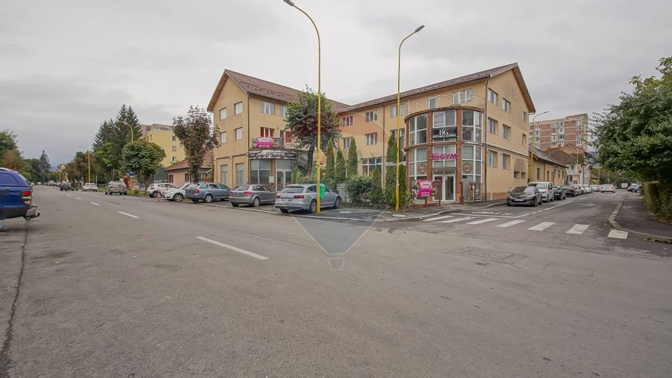 Spatiu comercial stradal- 120 mp-  Zona Astra