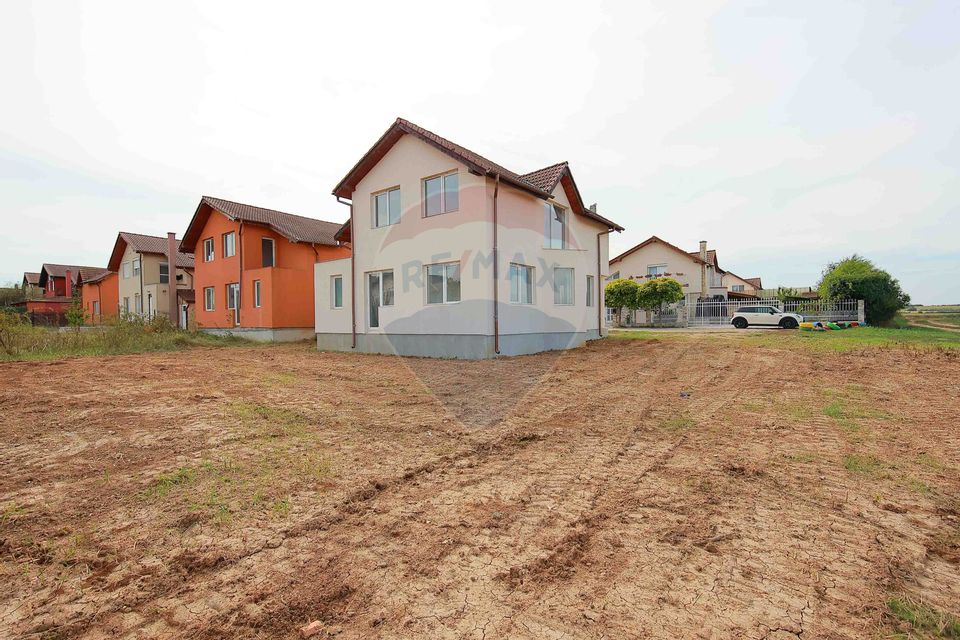 5 room House / Villa for sale