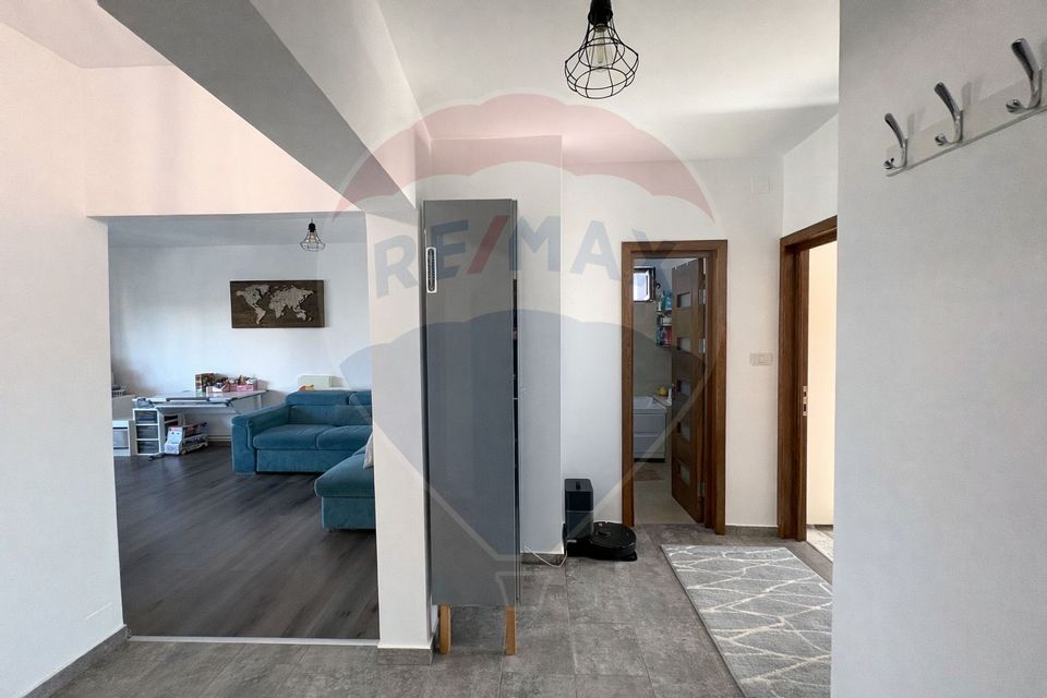 3 room Apartment for sale, Inel I area