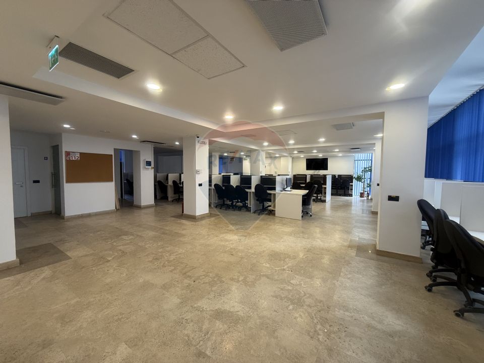 303sq.m Office Space for rent, Central area
