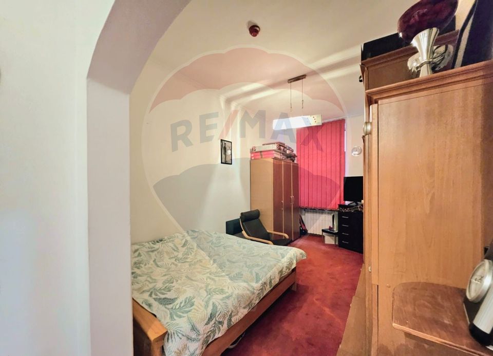 15 room House / Villa for sale, Universitate area