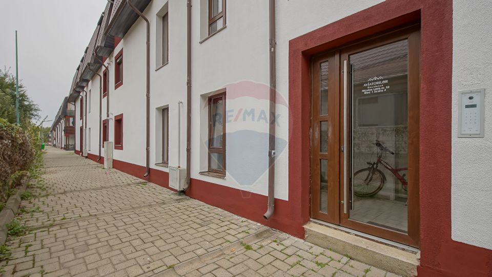 !! VANDUT !!  Apartament in vila, 3 camere, Nicolae Labis, Tractorul