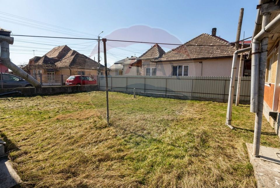 5 room House / Villa for sale, Exterior Est area