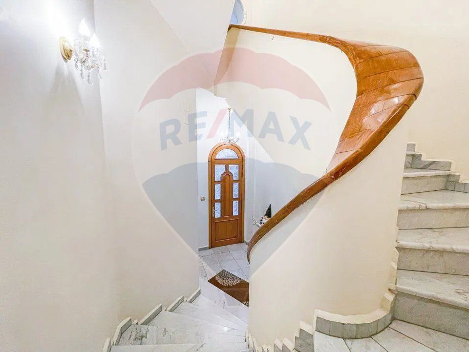 Spatiu deosebit | Destinatie mixta | Locuri parcare | 13 Septembrie