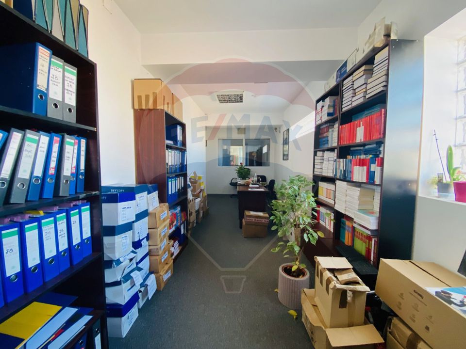 Spațiu birouri (4-5) de 130mp de închiriat în zona Calea Plevnei