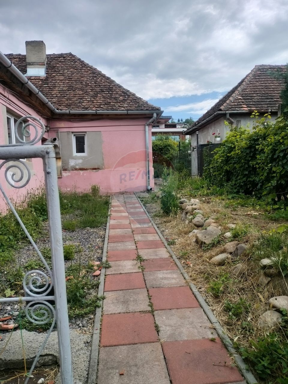 Apartament spațios cu 4 camere, zonă centrală – Sighișoara