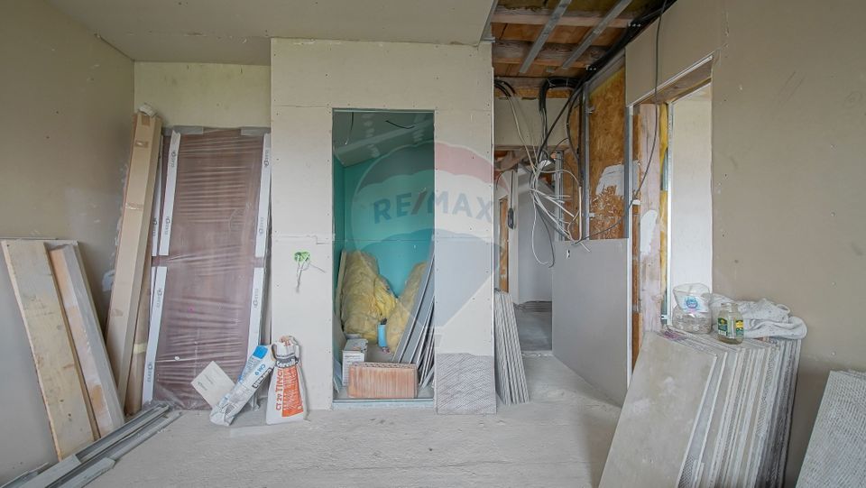 Comision 0%-Cladire versatila 14 camere-Multiple utilizari