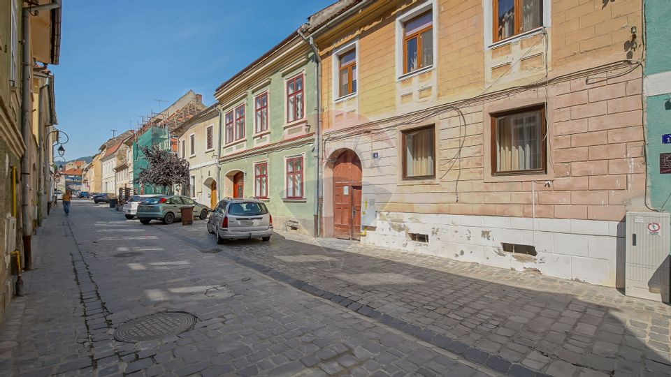 Studio de vanzare – Str. Cerbului nr. 16, Brașov (Centru Istoric)