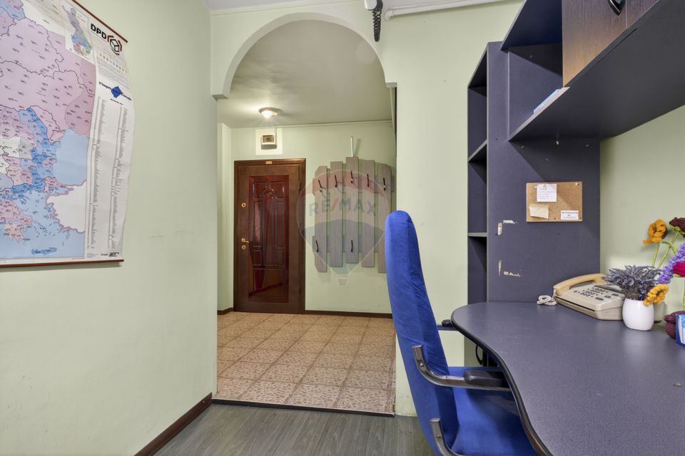 2 Apartamente unite, 5 camere de vânzare pe Malul Muresului, etajul 2