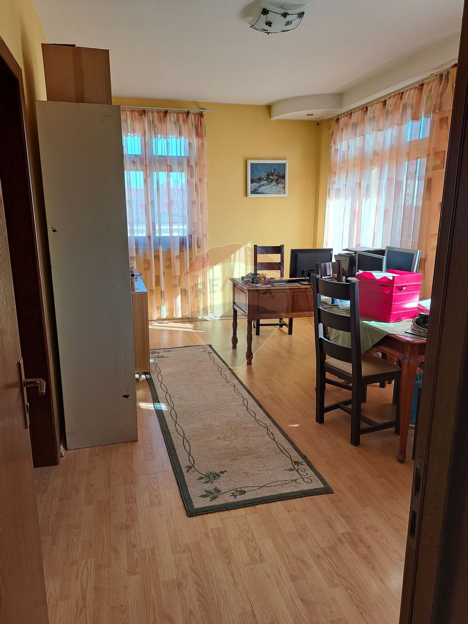 Spațiu de închiriat semicentral, 600 mp