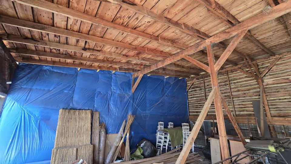 Hale pentru depozitare(lemn si metalica) in zona Giulesti